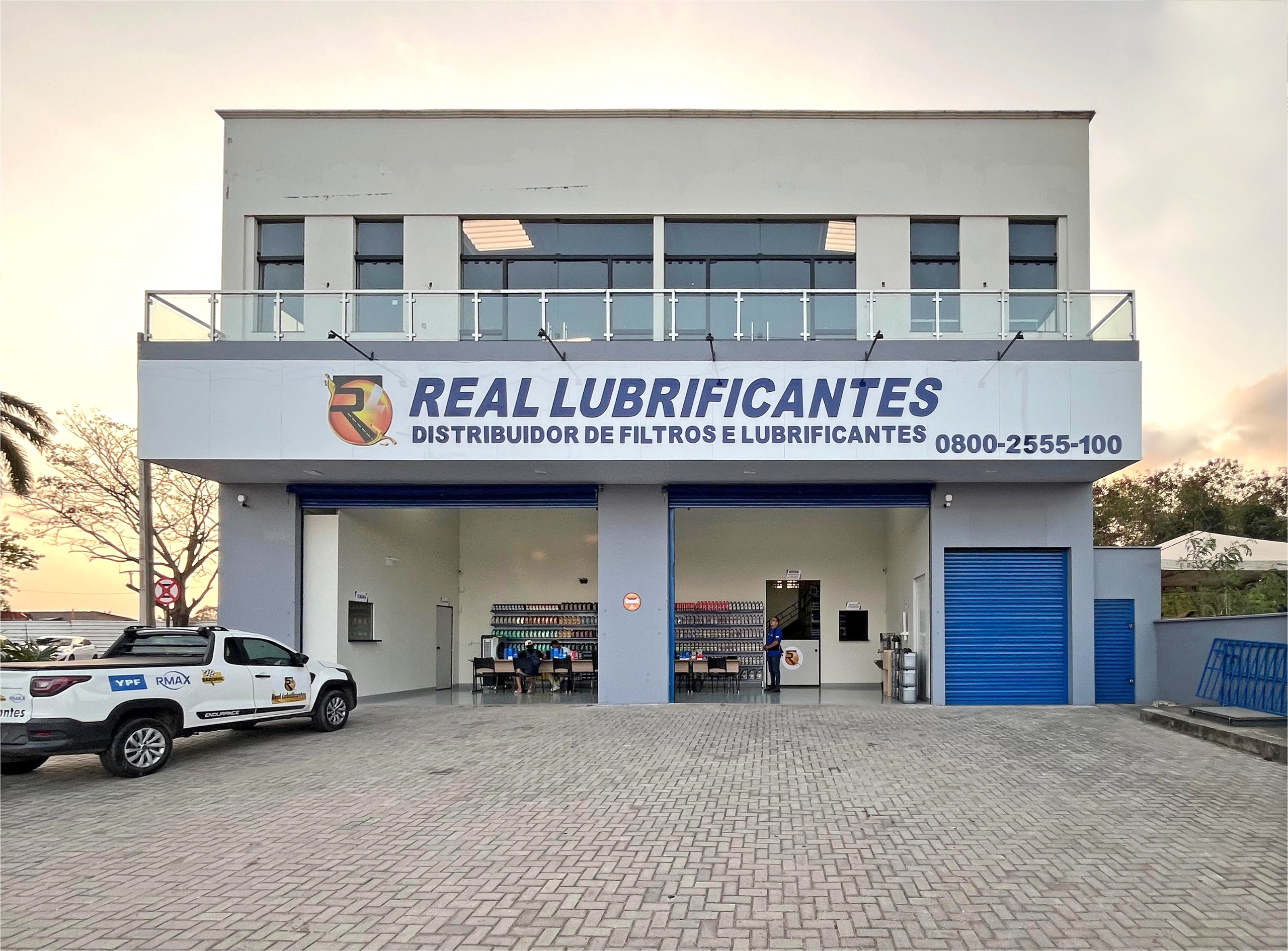 Fachada Real Lubrificantes São Luís